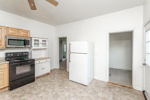 836 Center St, Jackson, MI 49202 photo 14