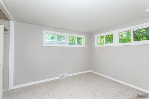 917 Browning Ave, Jackson, MI 49202 photo 6
