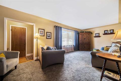 1526 Devonshire, Jackson, MI 49203 photo 2