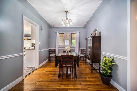 1526 Devonshire, Jackson, MI 49203 photo 4