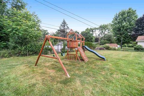 1526 Devonshire, Jackson, MI 49203 photo 24
