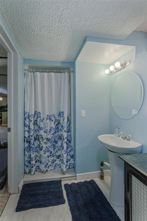 653 Sparks St, Jackson, MI 49202 photo 27