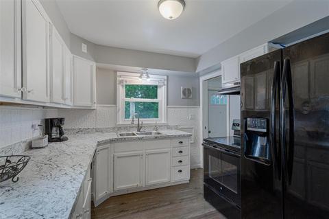 653 Sparks St, Jackson, MI 49202 photo 12