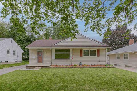 653 Sparks St, Jackson, MI 49202 photo 1