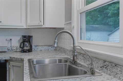 653 Sparks St, Jackson, MI 49202 photo 14