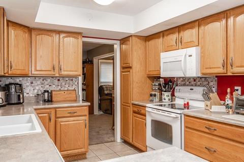 2117 Cascade Dr, Jackson, MI 49203 photo 8