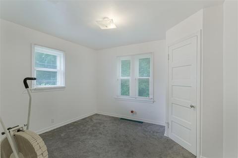 614 Longfellow Ave, Jackson, MI 49202 photo 12