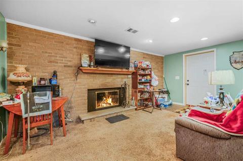 1661 Duguid, Jackson, MI 49203 photo 17