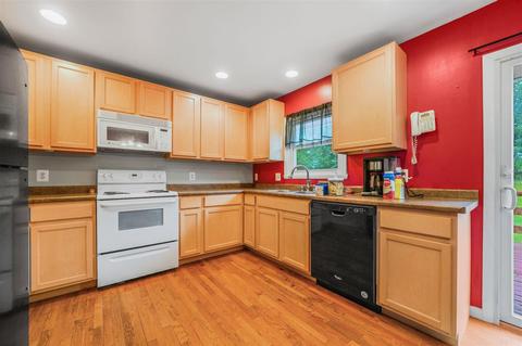 1661 Duguid, Jackson, MI 49203 photo 8