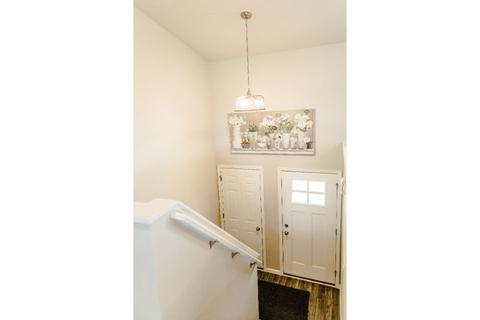 516 Macdonough St, Jackson, MI 49201 photo 3