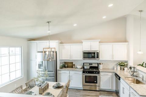 516 Macdonough St, Jackson, MI 49201 photo 6
