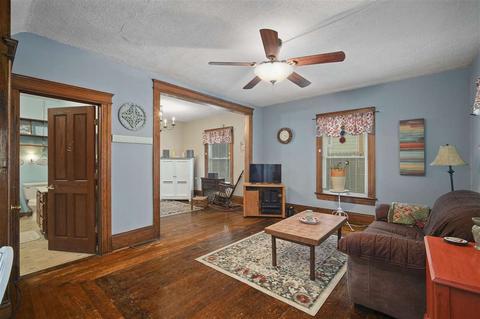 606 W High St, Jackson, MI 49203 photo 3