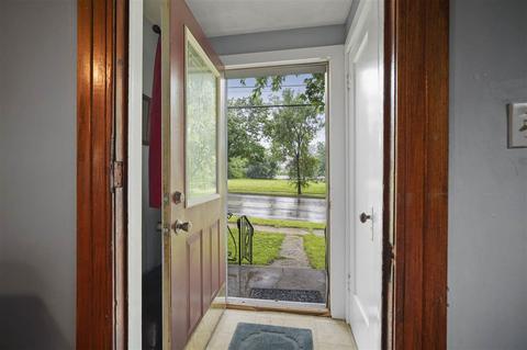 606 W High St, Jackson, MI 49203 photo 2