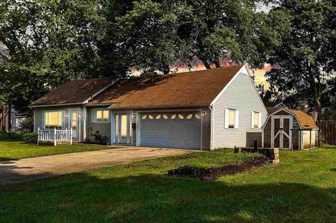 1303 Backus St, Jackson, MI 49202 photo 1