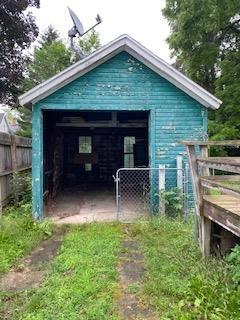 1107 Third St, Jackson, MI 49203 photo 2