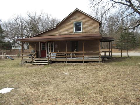 154 W Foss Ave, White Cloud, MI 49349 photo 11