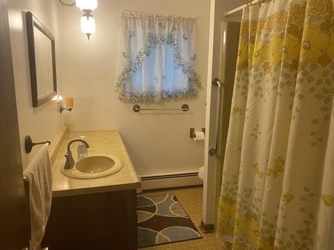 655 Point Dr, Clare, MI 48617 photo 16