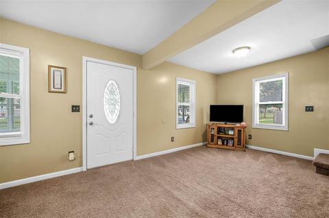 317 Bates St, Jackson, MI 49202 photo 6