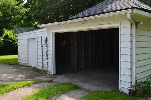 613 E Ganson St, Jackson, MI 49201 photo 6