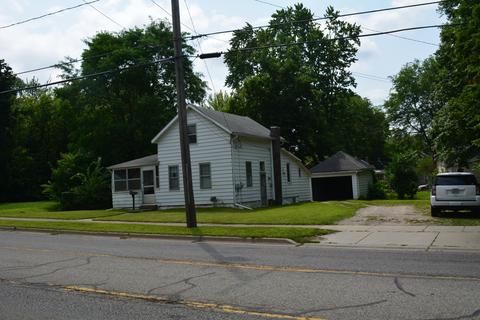 613 E Ganson St, Jackson, MI 49201 photo 1