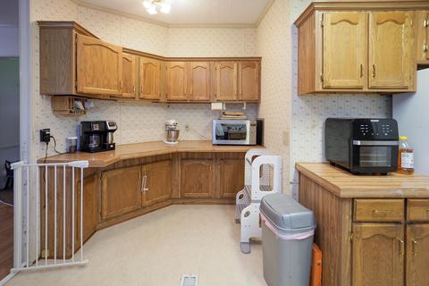 421 Clinton St, Mendon, MI 49072 photo 11