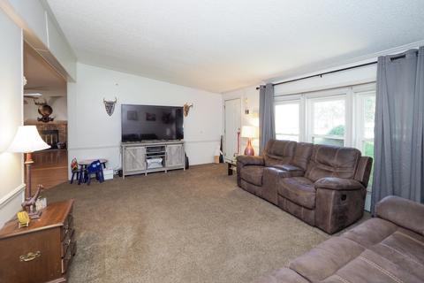 421 Clinton St, Mendon, MI 49072 photo 5