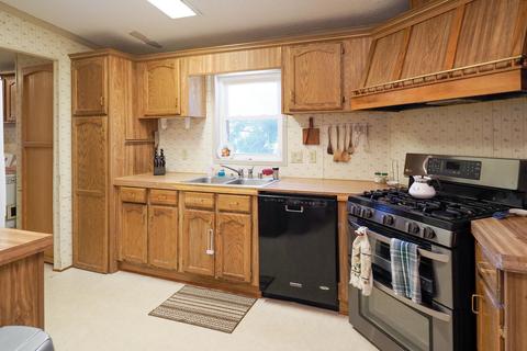 421 Clinton St, Mendon, MI 49072 photo 9