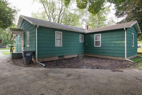 108 S Cherry St, Augusta, MI 49012 photo 3