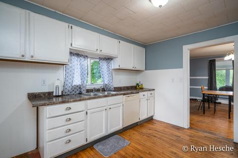 552 Ionia St, Belding, MI 48809 photo 12