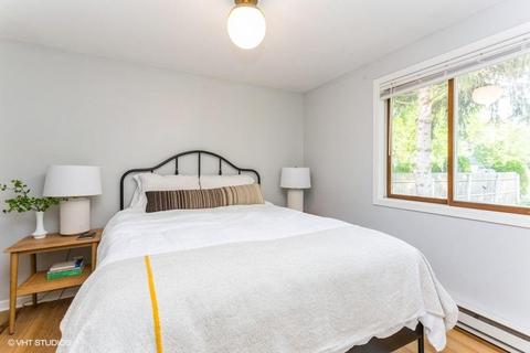 7 Walnut St, Three Oaks, MI 49128 photo 7
