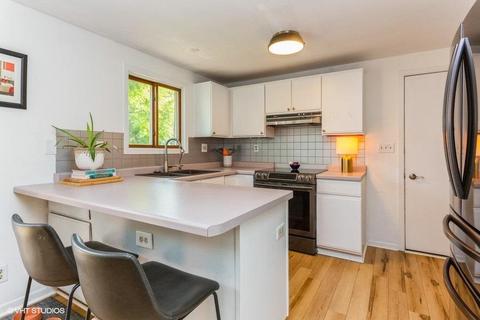 7 Walnut St, Three Oaks, MI 49128 photo 4