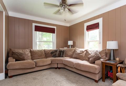 210 N Hooker Ave, Three Rivers, MI 49093 photo 4