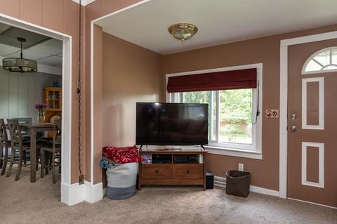 210 N Hooker Ave, Three Rivers, MI 49093 photo 5