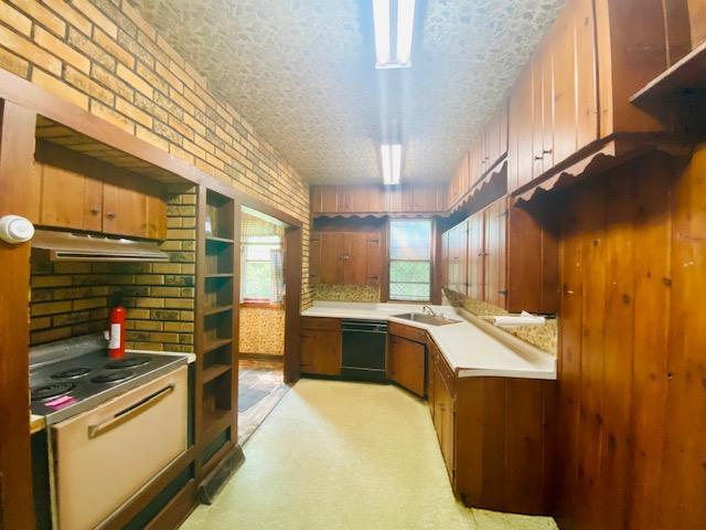  400 Spruce St, Manistee, MI 49660 photo 16
