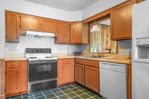 9235 State Rd, Jackson, MI 49201 photo 13