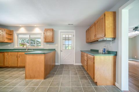 3801 E South St, Jackson, MI 49201 photo 8