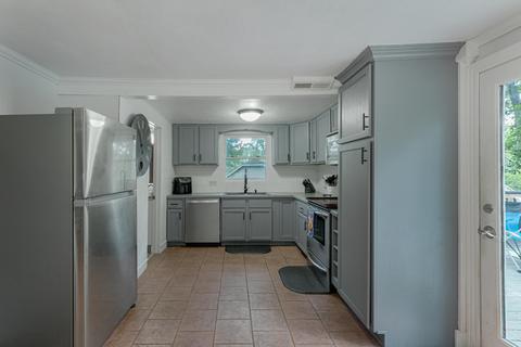 2571 Parkside Dr, Jackson, MI 49203 photo 11