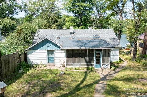 8453 S Spruce Ave, Newaygo, MI 49337 photo 2