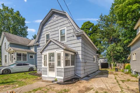 504 Seymour Ave, Jackson, MI 49202 photo 1