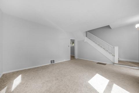 504 Seymour Ave, Jackson, MI 49202 photo 6