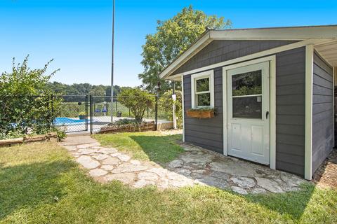 135 2nd St, Plainwell, MI 49080 photo 21