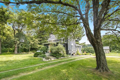 135 2nd St, Plainwell, MI 49080 photo 29