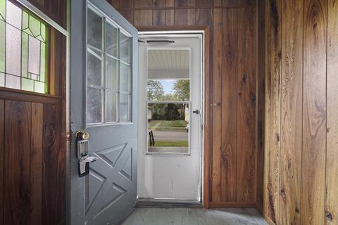 202 E Trail St, Jackson, MI 49201 photo 4