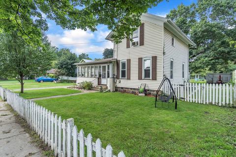 127 E Mill St, Athens, MI 49011 photo 4