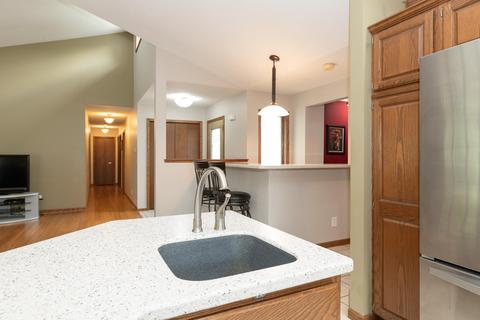 237 Deer Run Dr, Plainwell, MI 49080 photo 18