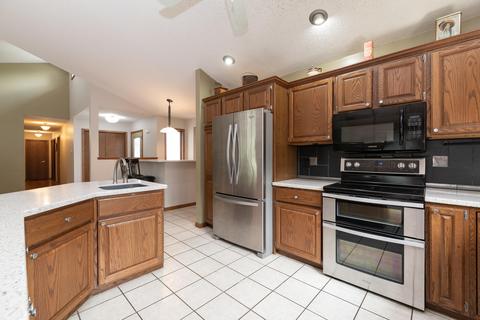 237 Deer Run Dr, Plainwell, MI 49080 photo 15