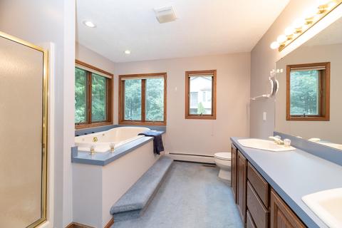237 Deer Run Dr, Plainwell, MI 49080 photo 38