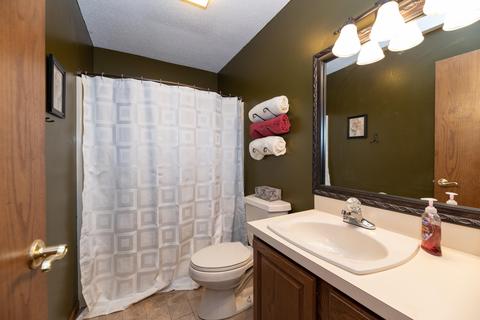 237 Deer Run Dr, Plainwell, MI 49080 photo 27