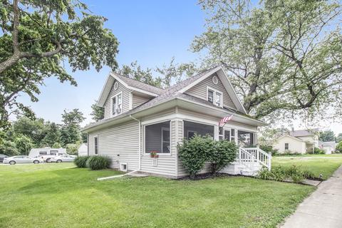 414 E Van Buren St, Gobles, MI 49055 photo 2