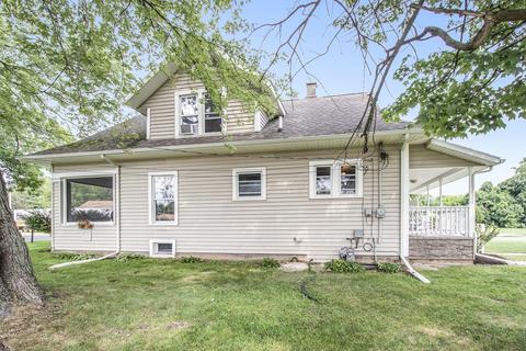 414 E Van Buren St, Gobles, MI 49055 photo 3